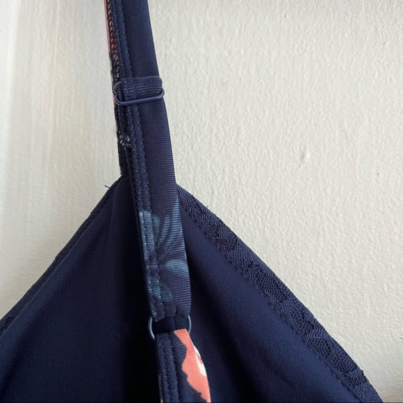NWOT Torrid Navy Blue Floral Tank Top Size 0 - Picture 6 of 9